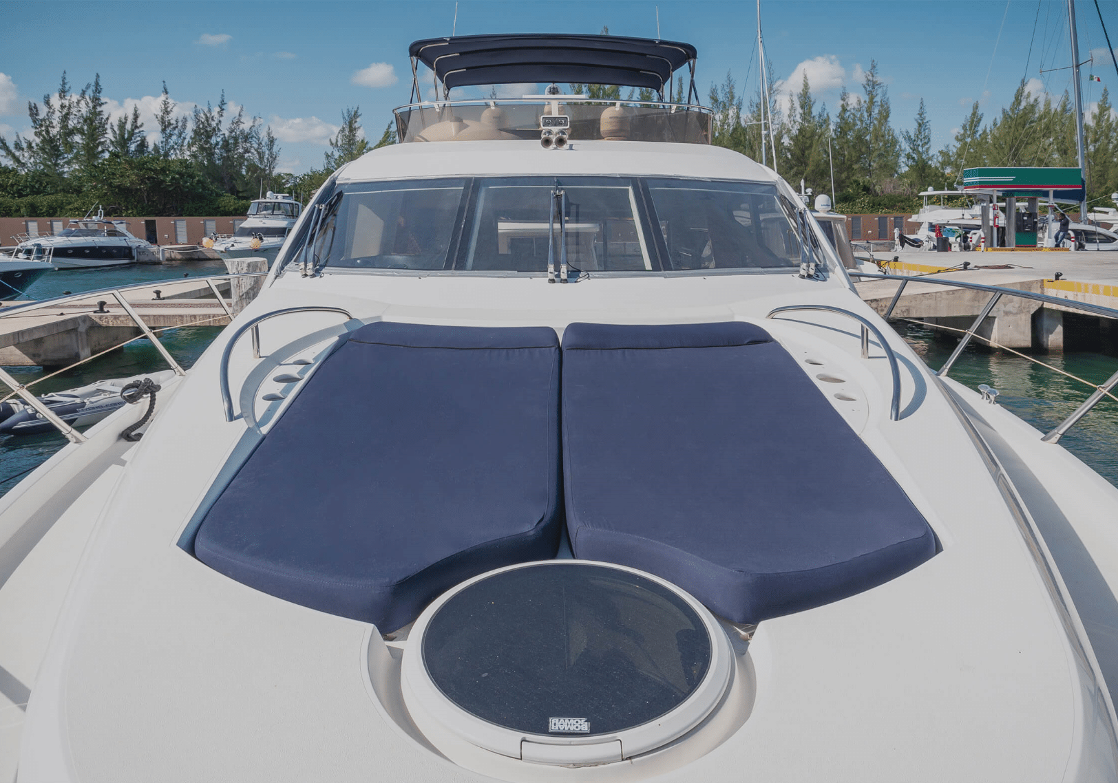 55-78 - SUNSEEKER MANHATTAN B 64 - Cancun 05