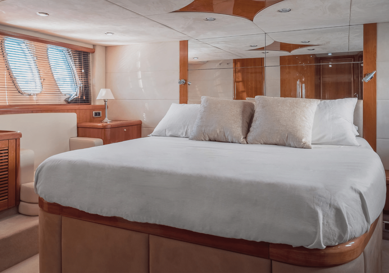 55-78 - SUNSEEKER MANHATTAN B 64 - Cancun 09